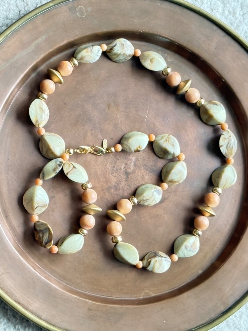 Vintage Napier Chunky Beads Necklace Marbled Earth Tones Cream Brown Gold - Picture 10 of 11